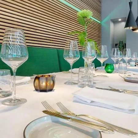 מלון Eckert - Lifestyle Design & Fine Dining Bei Basel 4*