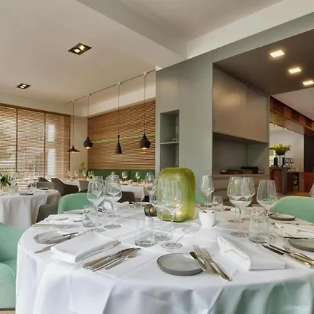 מלון Eckert - Lifestyle Design & Fine Dining Bei Basel 4*