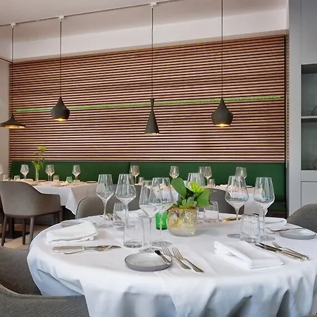 Eckert - Lifestyle Design & Fine Dining Bei Basel מלון